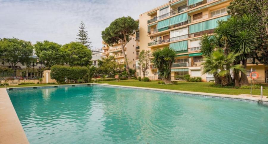 Stylish 3 Bedroom Penthouse In Marbella Centre With Large Pool Close To The Beach 外观 照片
